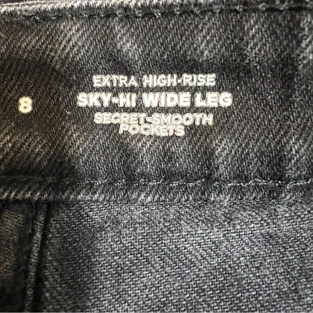 Old Navy Extra High-Rise Sky-Hi Wide Leg Secret Smooth Pockets Women’s Size 8
